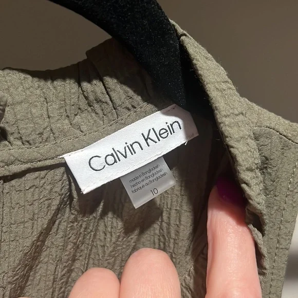 Dark green sleeveless dress - Picture 3 of 9